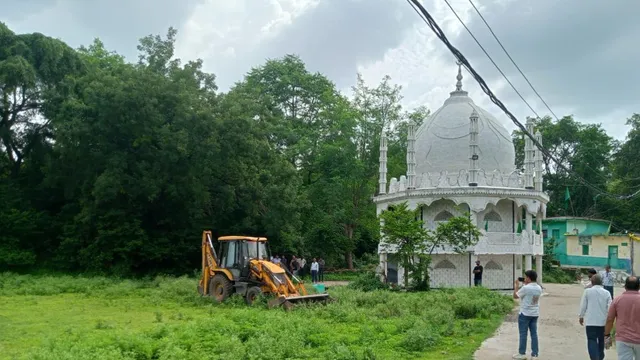 धार भोजशाला विवाद: सुप्रीम कोर्ट के आदेश के बाद नमाज के लिए वैकल्पिक जगह, मुस्लिम पक्ष ने किया इनकार