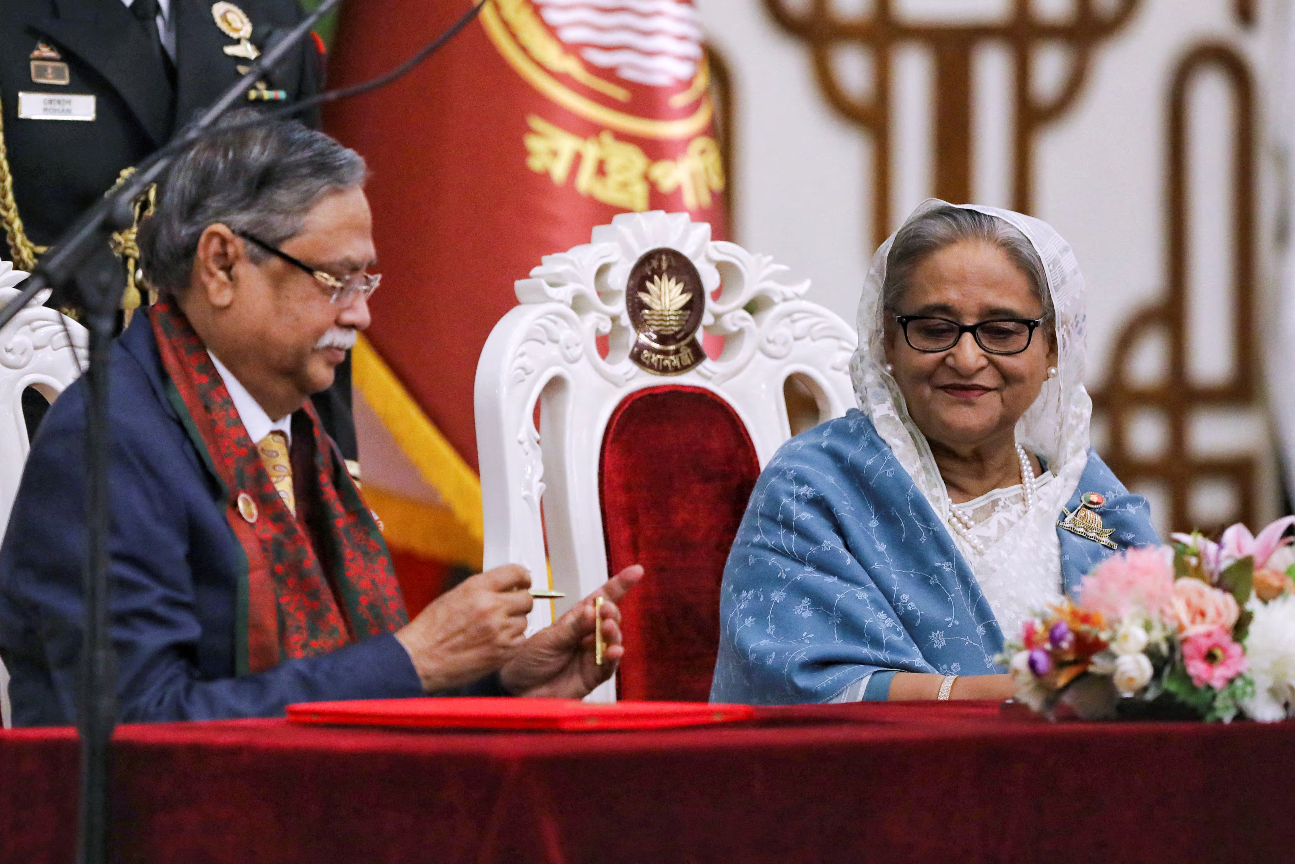Bangladesh: क्या राष्ट्रपति मोहम्मद शहाबुद्दीन देंगे इस्तीफा? शेख हसीना की वापसी की अटकलों के बीच बढ़ी राजनीतिक हलचल