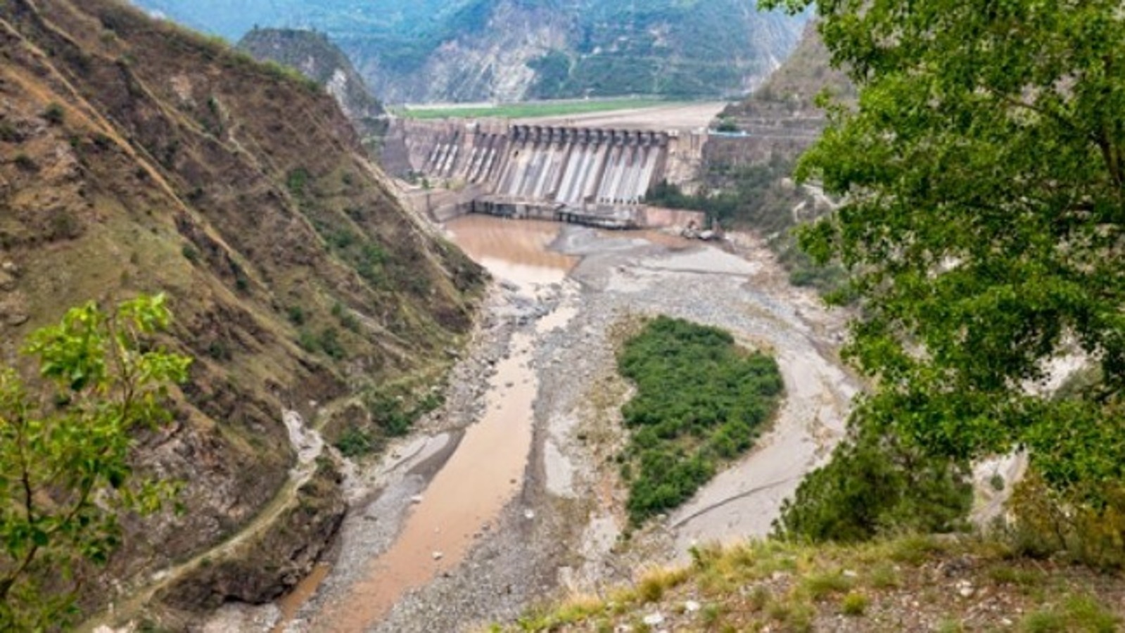 सिंधु जल संधि पर पाकिस्तान को बड़ी राहत, भारत ने फैसले को माना 'अवैध'; जानिए क्या होगा असर